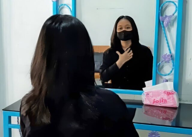 Cantik Berlayer Ala Salwa Salon: Rahasia Rambut Bervolume & Berkilau Tanpa Hilang Panjang! - Featured