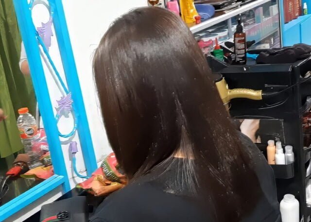 Smoothing Retouch: Cara Memulihkan Rambut Lurus yang Rusak - Featured