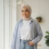 Padu Padan Kemeja Buat Hijabers Kekinian 1 tn2 cr