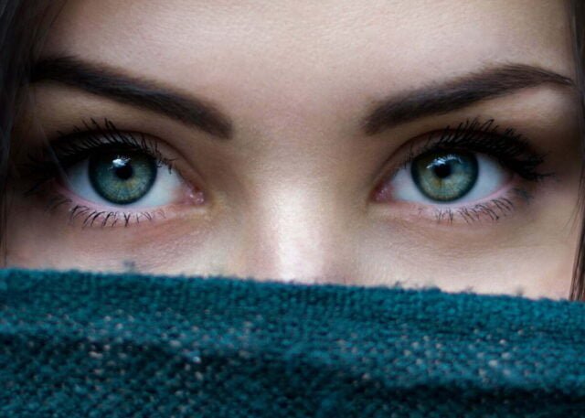 Mengungkap Misteri di Balik Keunikan Warna Mata Kita - Featured