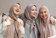 Tutorial Hijab Segi Empat Gaya Pita