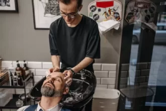 Waktu Yang Tepat Untuk Keramas Sesuai Dengan Jenis Rambut Yang.png