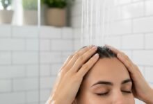 Cara Keramas yang Benar untuk Mengatasi Ketombe 1 tn1