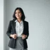 Inspirasi gaya monokrom untuk tampil chic dan minimalis.png