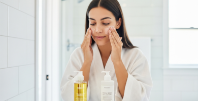 Manfaat double cleansing untuk kulit bersih maksimal.png