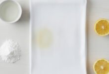 Noda Keringat di Jilbab Bikin Blues? Coba 3 Bahan Dapur Ini Selain Deterjen, Bye-Bye Bekas Kuning! - Featured