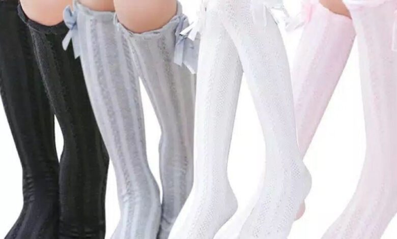 5 Gaya Kaus Kaki Selutut Ala Selebriti Korea yang Bikin Cute dan Makin Kekinian 5 Gaya Kaus Kaki Selutut Ala Selebriti Korea yang Bikin Cute dan Makin Kekinian - Featured