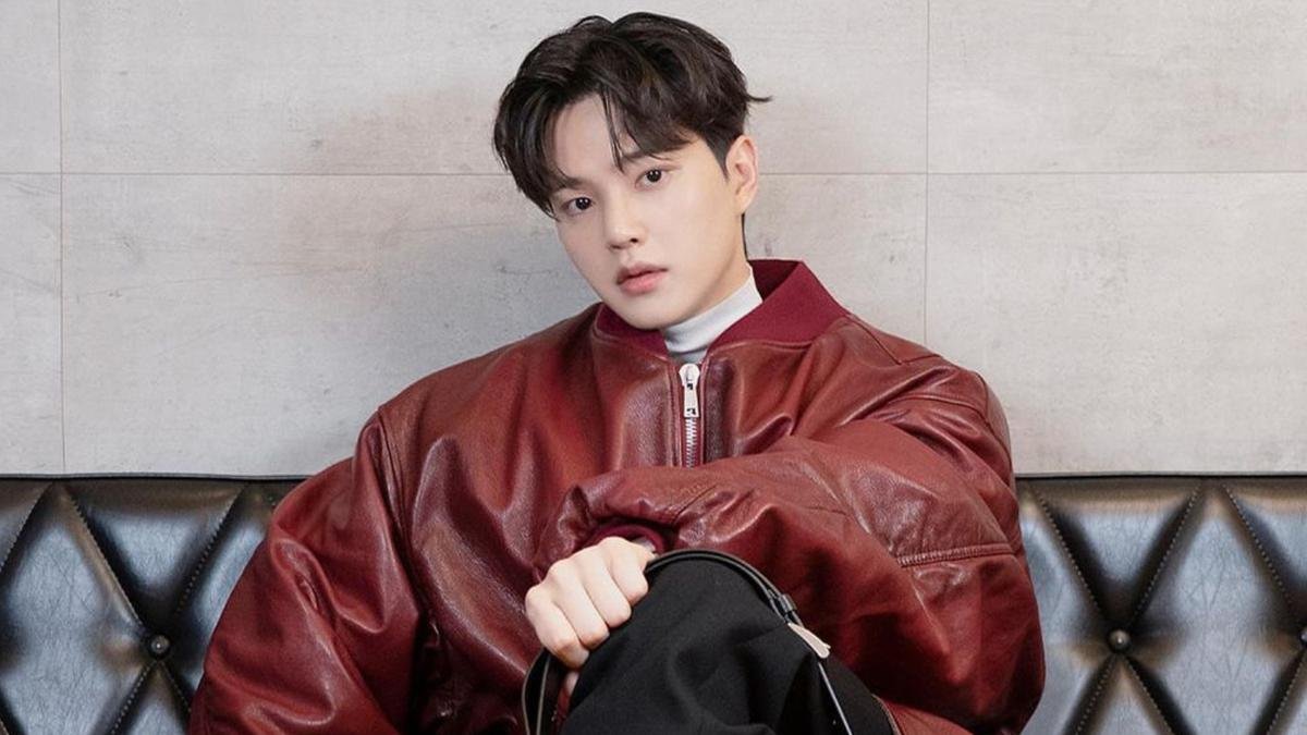 7 Rekomendasi Model Rambut Pria Ala Korea Yang Mirip Oppa.jpg