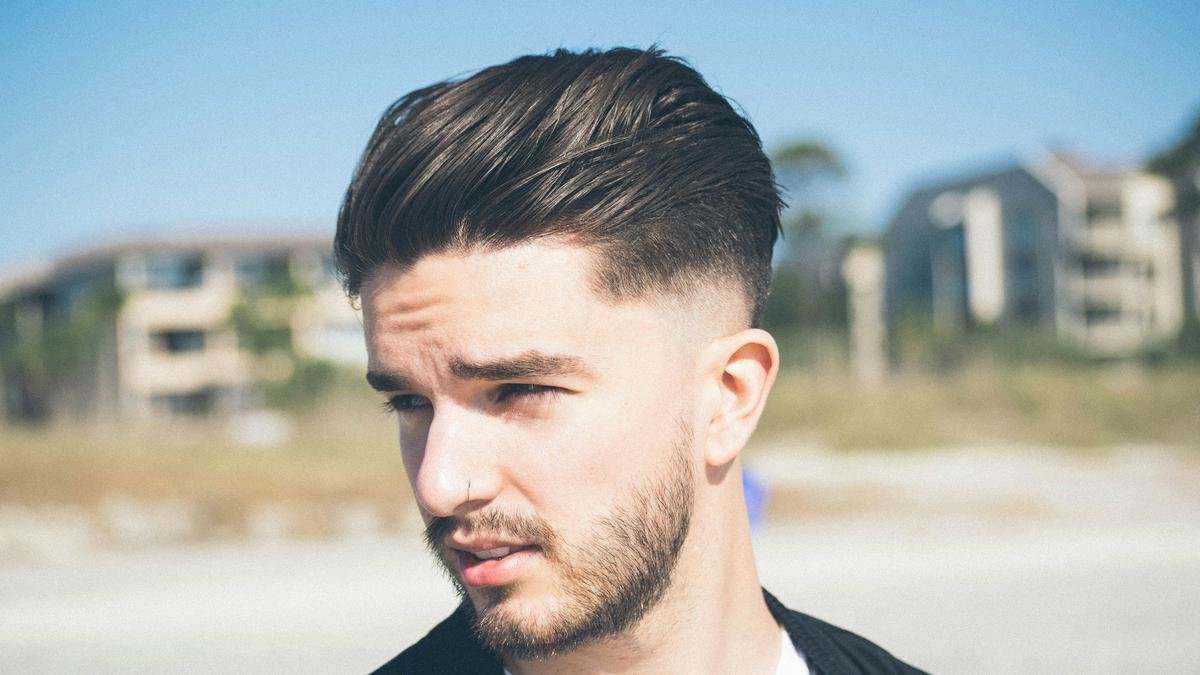 5 Variasi Gaya Rambut French Crop Untuk Pria Bikin Penampilan.jpg