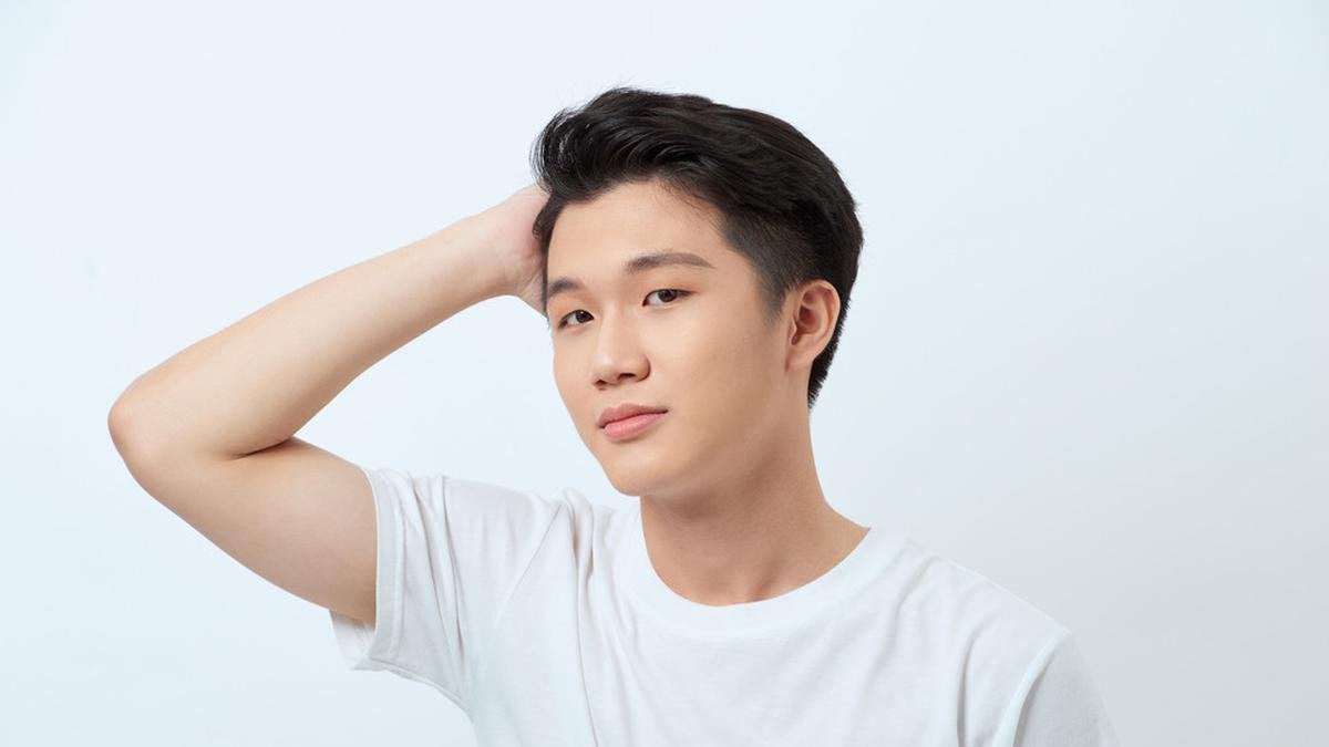 8 Model Rambut Pria Untuk Wajah Bulat Agar Terlihat Rapi.jpg