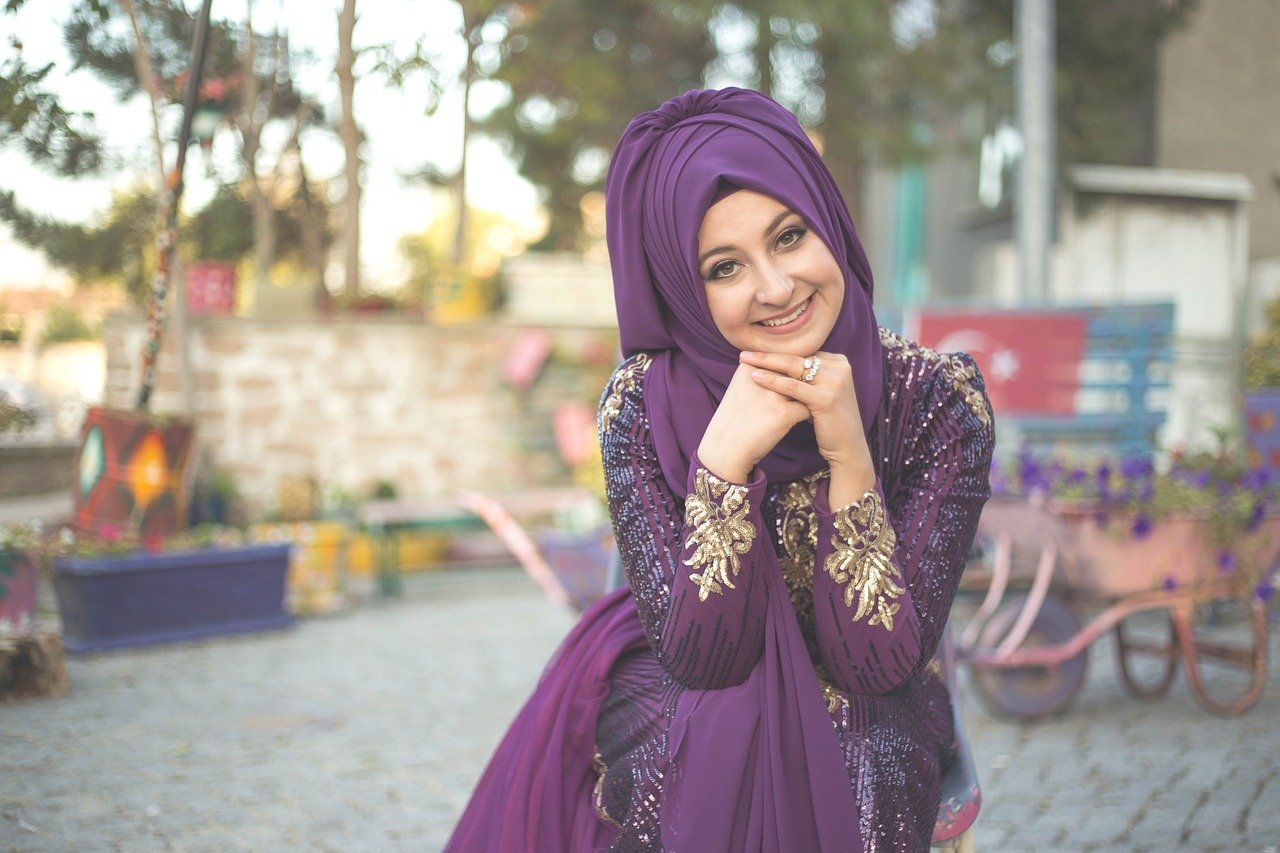 Fenomena Jilbab Dalam Pusaran Mode Dan Identitas.jpg